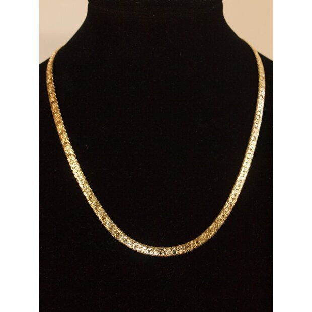Snake necklace 45 cm long 0,5 cm wide gold