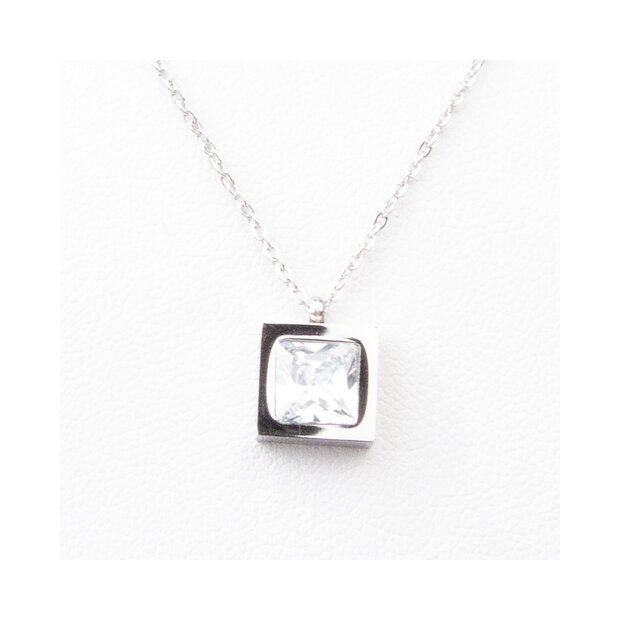 Stainless steel necklace with pendant with crystal stone silver