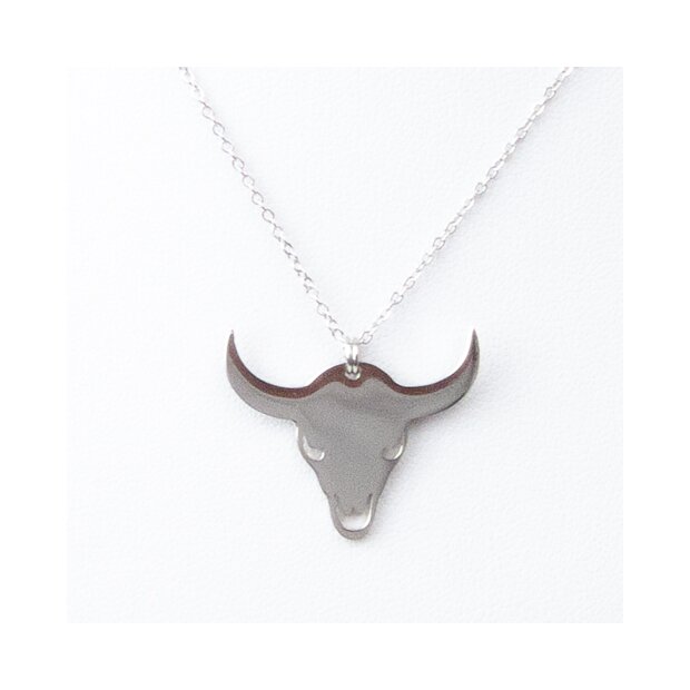 Necklace with buffalo skull silver