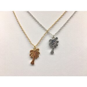 short necklace with palm pendant, length 42cm