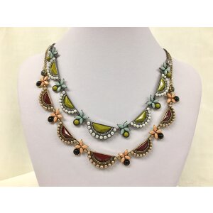 Necklace with flowers, pearls and rhinestones, length 45cm