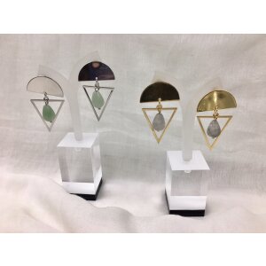 Earring with glass stone and abstract pendants
