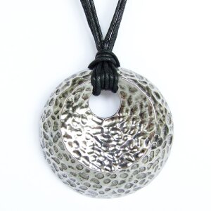 Necklace black with an round pendant in a hammered look,...