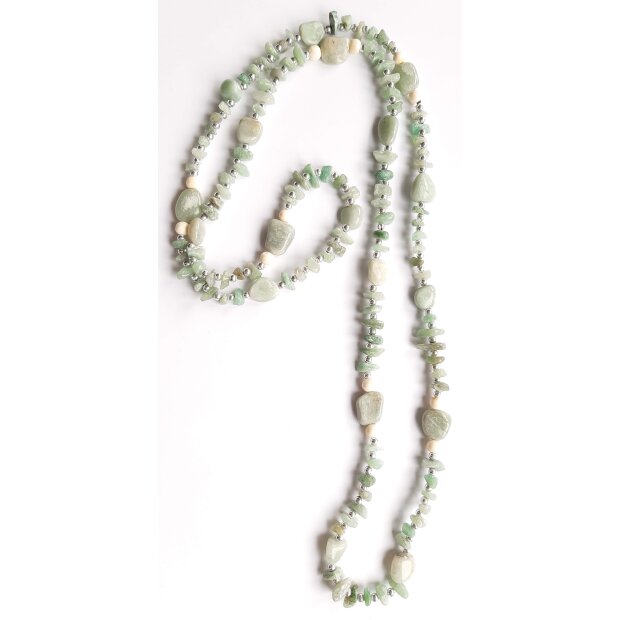 Agate necklace 128 cm green