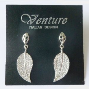 Earring with leaf tree completeall over strass