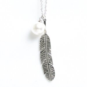 Fine stainless steel necklace with feather and pearl pendant,Length 42cm