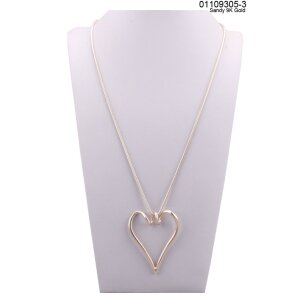 Long chain with heart pendant