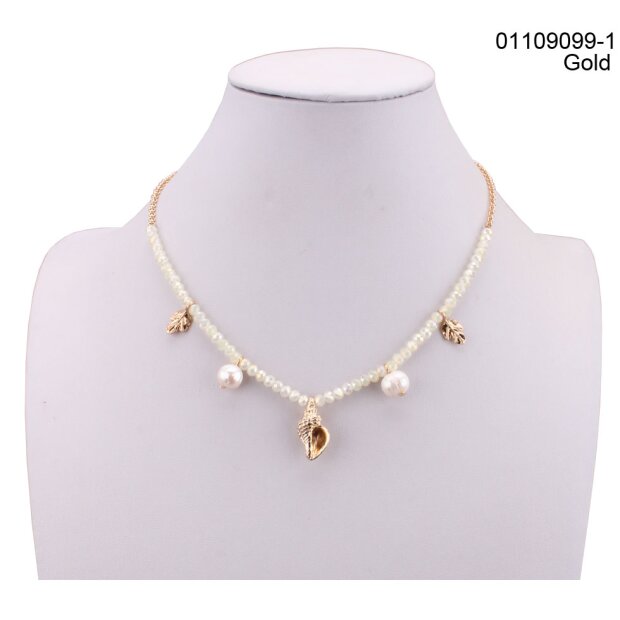 Kurze Halskette mit Perlen-Elementen und Muschel - Anh&auml;nger