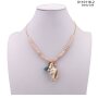 Short necklace with pearl elements and shell pendant Sandy Gold