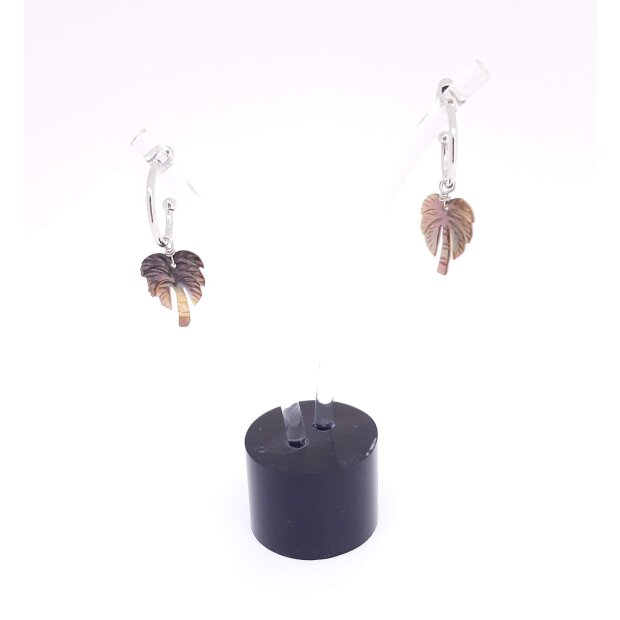 Earrings with palm shaped pendant nickel free