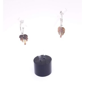 Earrings with palm shaped pendant nickel free