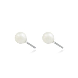 Earringsn with small pearls, discreet