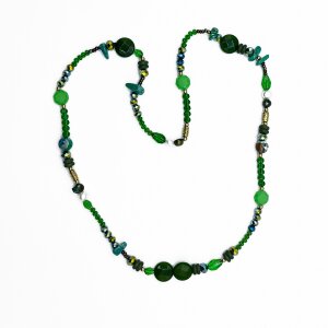 Fashionable necklace with glass beads and gemstones