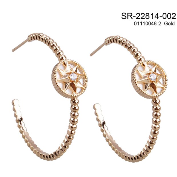 Hoops earrings with star shaped pendants, plated with real 18k gold