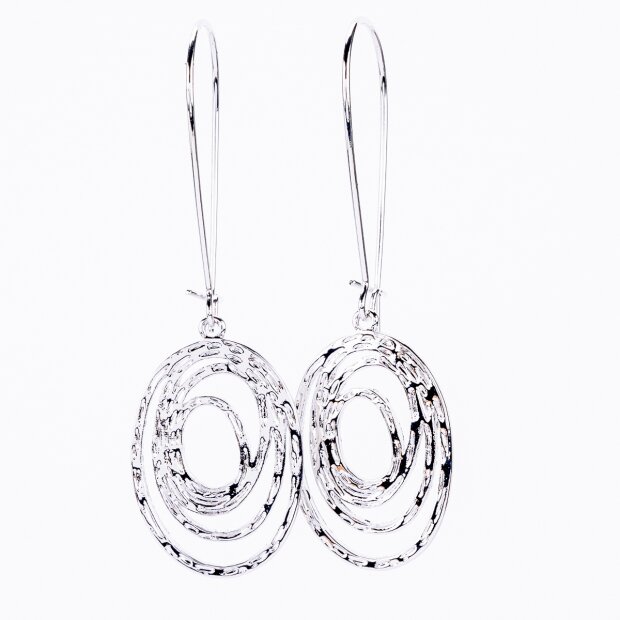 Earrings with oval pendant, plated with real rhodium