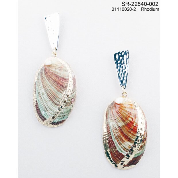 Earrings with shell pendant, plated with gold