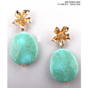 Earrings with green gemstonel, sandy gold
