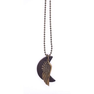 Ball necklace with pendant made of leather and wing pendant