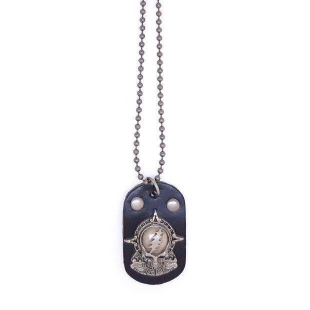 Ball chain with dogtag pendant with skull