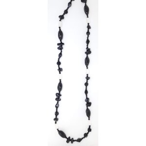 Necklace with black gemstones and glass pearls
