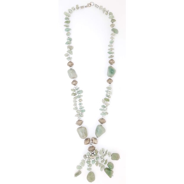 Ypsilon necklace with gemstones and silver pearls green
