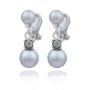 Tillberg Ohrclips mit grauen Perlen und kleinem Swarovski Stein 081-04-10