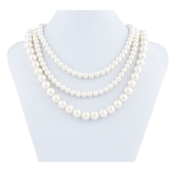 Glass beads for ladies by Venture, cream, three rows, pearl diameter 0.8cm - 1.1cm, total length 51.5cm